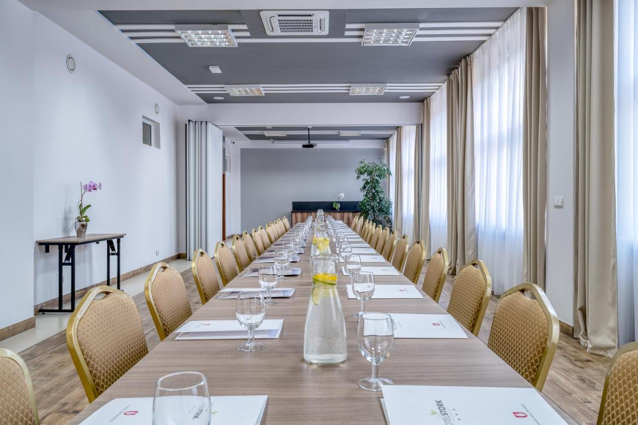 Hotel Stork Brodnica  Buitenkant foto