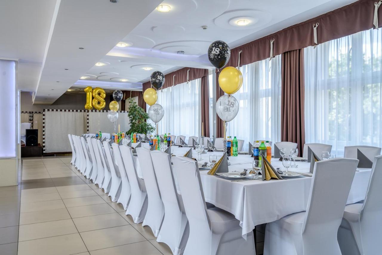 Hotel Stork Brodnica  Buitenkant foto
