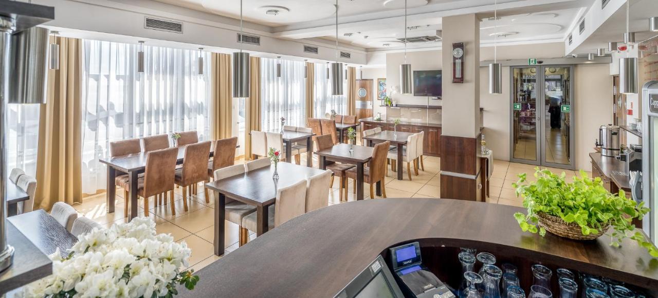 Hotel Stork Brodnica  Buitenkant foto
