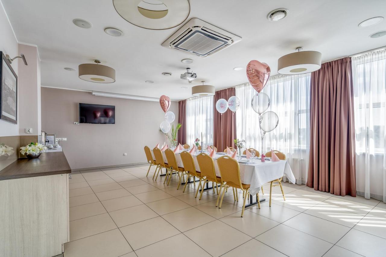 Hotel Stork Brodnica  Buitenkant foto